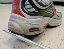 Shoe in position for drop