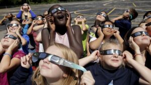action._eclipse-glasses._eclipse._ap-images.002.1280.720