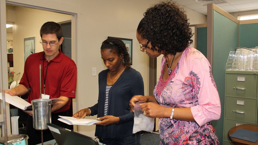 Sharing the Wealth UNC Wilmington’s Technology Loan Program Vernier